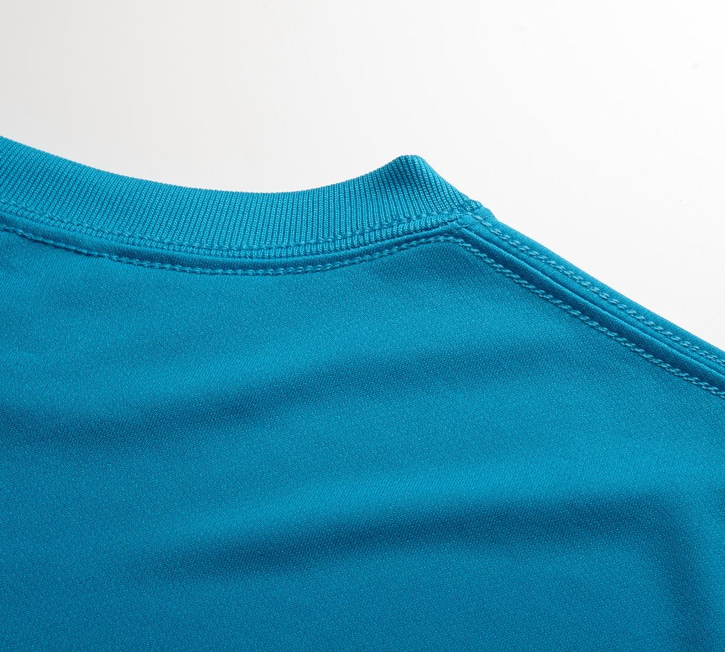 4.7オンスドライシルキ-タッチTシャツ